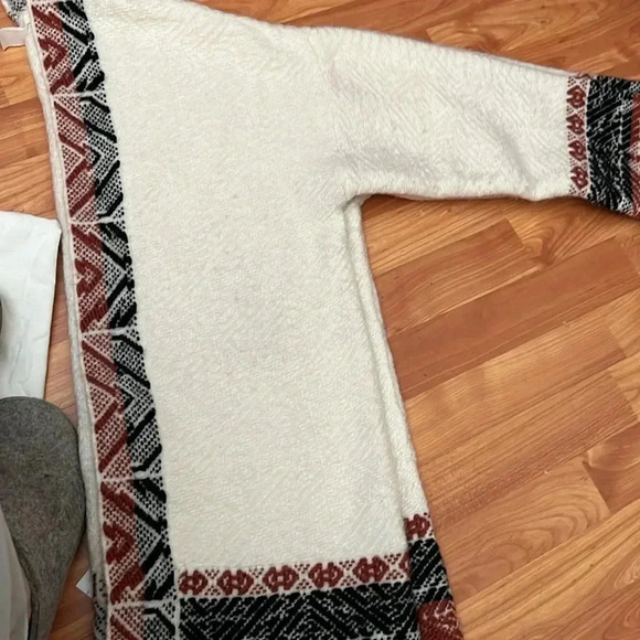 H&M Boho Sweater Brown Black Aztec Trim Size Medium - Picture 3 of 4